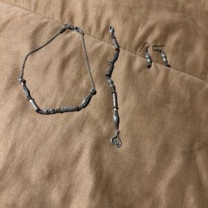 Elegant Silver Jewelry Set